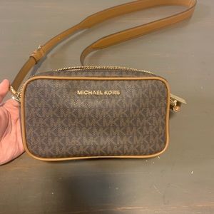 Michael Kors Crossbody